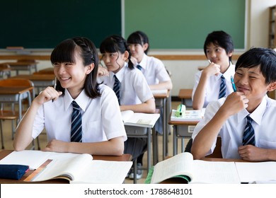 7,691 Junior high school boys Images, Stock Photos & Vectors | Shutterstock