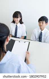 Junior High School Students Are Having An Interview