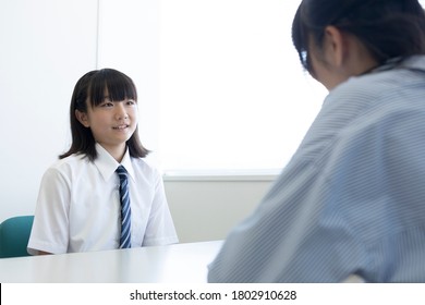 Junior High School Students Are Having An Interview