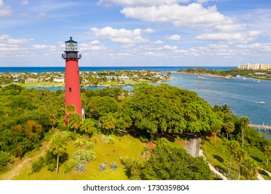 Jupiter lighthouse with ocean view on a sunny spring day