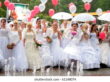 JURMALA - JUNE 13: 2nd Annual Wedding Parade In Resort City. Each Year Many Brides From All Country Are Participating In Bride Parade - June 13, 2010 In Jurmala, Latvia.