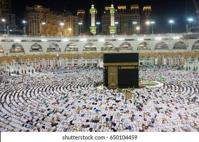 Kaaba In Makkah With Crowd Of Muslim People All Over The World Praying Together