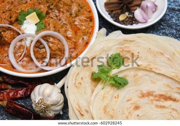 Kadai Chickenkarahi Currytikka Masalakorma Parathakerala Protta Food And Drink Stock Image