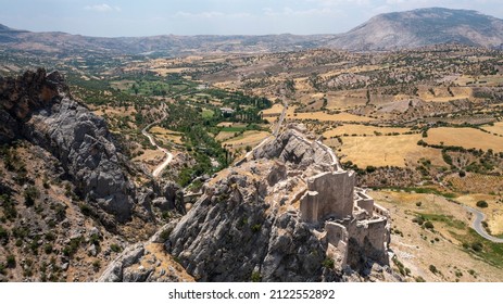 Kahta Castle Near Kahta Adiyaman Turkey Stock Photo 2122552892 ...