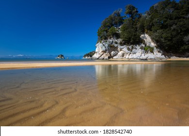 Kaiteriteri Beach Lagoon, Nelson, NZ