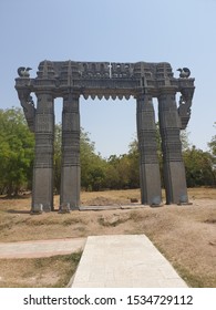 kakatiya thoranam warangal fort historic 