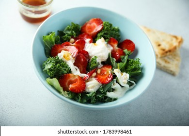 Kale Salad With Cheese And Strawberry