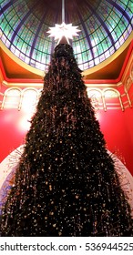 KANCHANA, SYDNEY, AUSTRALIA - DECEMBER 13, 2016: Photo Of Christmas Tree At Queen Victoria Building.