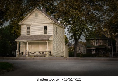 Kansas City, Missouri / United States - September 8 2020: An Isolated White House In A Neighborhood
