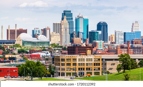 Kansas City, MO, USA downtown city skyline.