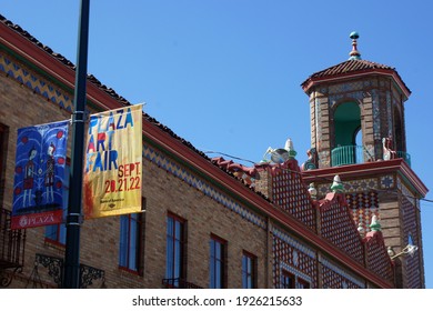 Kansas City Plaza During Art Fair