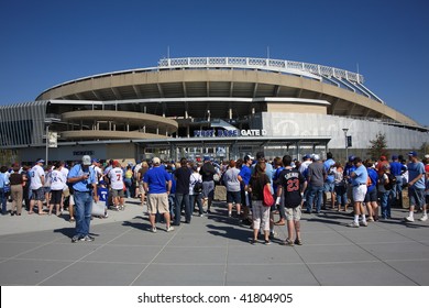 KANSAS CITY - SEPTEMBER 27: Royals fans at the gates of Kauffman Stadium for a late season baseball game on September 27, 2009 in Kansas City, Missouri.