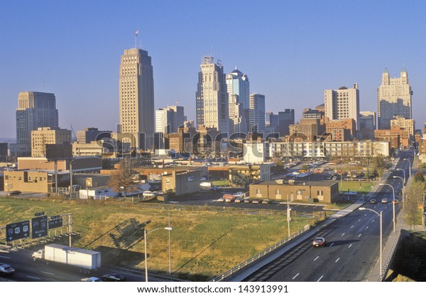 Kansas City Skyline Sunrise Mo Stock Photo Edit Now 143913991