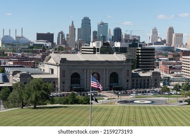 KANSAS CITY, UNITED STATES - Jul 14, 2016: An Aerial View Of The Kansas City Skyline On A Sunny Day