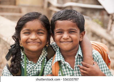 KANYAKUMARI, INDIA - 13 NOVEMBER 2015: Unidentified happy school children on the way of school.