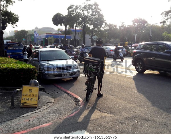 ubereats bike pay