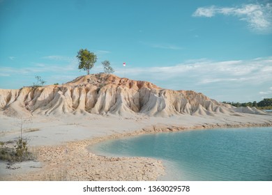 Kaolin Lake, Bintan