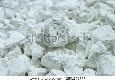 Kaolin, a raw material for the ceramic industry - white high-plasticity clay