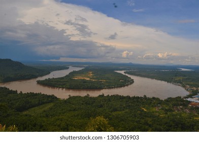 The Kapuas River Of West Borneo