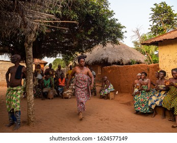 Kara,  Togo - 29/12/2019. Togolese People In A Traditional Clothes Dance The Religious Voodoo Dance. Voodoo Is The West African Religion