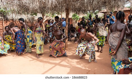 KARA, TOGO - MAR 11, 2012:  Unidentified Togolese People Dance  The Religious Voodoo Dance. Voodoo Is The West African Religion