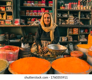 Karachi Pakistan 2019, An Old Women Running A Small Masala Shop In Busy Markets Of Kharadar Karachi, Small Vendors, Women Empowerment, Small Business