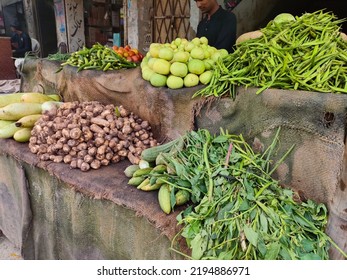 Karachi Pakistan 28-08-2022 Shortage Of Fresh Vegetables For Food  In The City. Pic With Motion Blur At The Site.