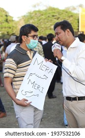 Karachi Pakistan 8th March 2021, Aurat March At Frere Hall Karachi On International Women's Day, Play Cards In Hand