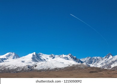 Karakoram Highway. A Famous Landscape On The Karakoram Highway In Pamir Mountains, Akto County,Kizilsu Kirghiz Autonomous Prefecture, Xinjiang, China.