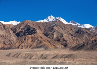 Karakoram Highway. A Famous Landscape On The Karakoram Highway In Pamir Mountains, Akto County,Kizilsu Kirghiz Autonomous Prefecture, Xinjiang, China.