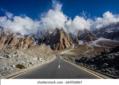 Karakoram Highway, Pakistan 