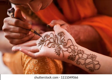 Henna Party Images Stock Photos Vectors Shutterstock