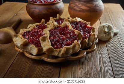 Karelian pasty with berries - traditional pasties usually had a rye crust, but the North Karelian and Ladoga Karelian
