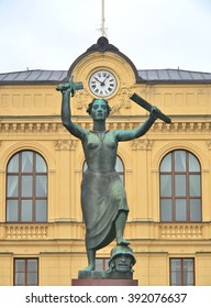 KARLSTAD, SWEDEN - FEBRUARY 21, 2016: Peace Monument At Town Square Of Karlstad, Sweden. This Monument Was Erected In 1955 To Commemorate The Dissolution Of The Union Between Sweden And Norway.