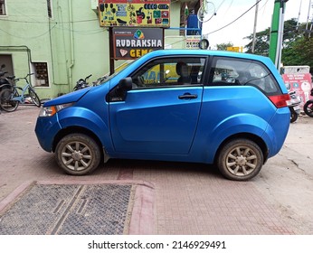 Karnataka, India - January 2022 : Mahindra ETo Electric Car Standing On The Restaurant Parking Lot