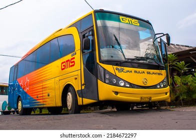 Kartasura, Saturday, April 9, 2011. The Photo Of The GMS (Gajah Mulia Sejahtera) Bus With The Passenger Door Opened Was Taken From The Front Side With A Low Angle.