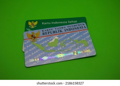 Kartu Indonesia Sehat Kartu Tanda Penduduk Stock Photo 2186158327 ...