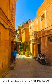 Kashgar Old Town Common Uyghur Architecture Apartment Buildings Street With School Children