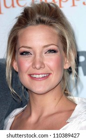 Kate Hudson At The 2007 Glamour Reel Moments Party. Directors Guild Of America, Los Angeles, CA. 10-09-07