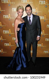 Katherine Heigl And Josh Kelly At The 44th Annual CMA Awards, Bridgestone Arena, Nashville, TN.  11-10-10