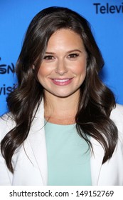 Katie Lowes At The Disney/ABC Summer 2013 TCA Press Tour, Beverly Hilton, Beverly Hills, CA 08-04-13