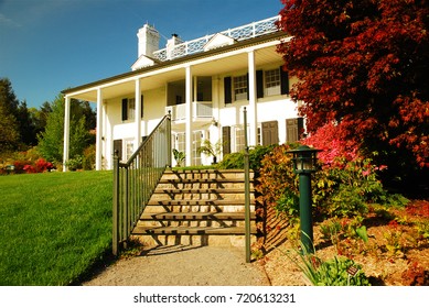 Katonah, NY, USA May 12 The Ladson House, Built In 1939 Was The Estate Of William And Mildred Lasdon.  Westchester County New York Bought The Estate And Created A Public Arboretum And Garden