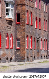 Katowice, Nikiszowiec, Poland - July 29, 2021 : Historic Housing Estate For Coal Miners From The Beginning Of The 20th Century. Built As A District Of Katowice Of Red Brick