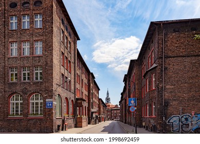 Katowice, Silesia, Poland, June 2021: Nikiszowiec - Historic Coal Miners Settlement And District Of Katowice. Facade Of Traditional Workers' Housing Estate (familoks)