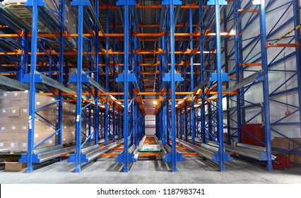 kattlove racks in the modern warehouse