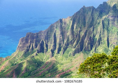 Kauai, Hawaii, USA: Na Pali Coast (Kalalau Lookout At Koke`e State Park)