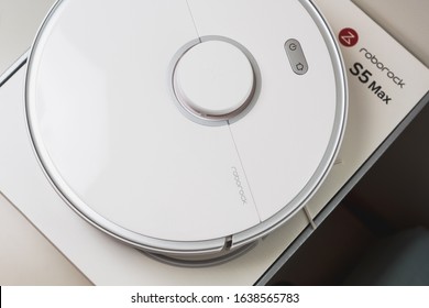 Roborock Images Stock Photos Vectors Shutterstock