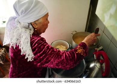 Kazakhstan, Kazakh Grandma Cooking