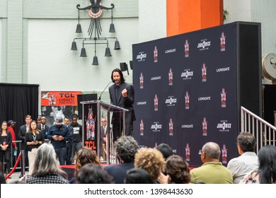 Keanu Reeves. Actor's Handprints and Footprints Cemented on Hollywood Boulevard. Chinese Theater Event, Guests, Celebrities, Halle Berry, Laurence Fishburne.
Hollywood, California, USA, May 14, 2019