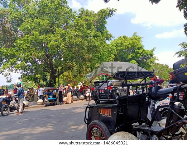 kebumen central\
java indonesia on July 31, 2019 market street in the center of the\
city of Yogyakarta called Jalan Malioboro is very crowded with\
visitors and typical souvenir\
buyers